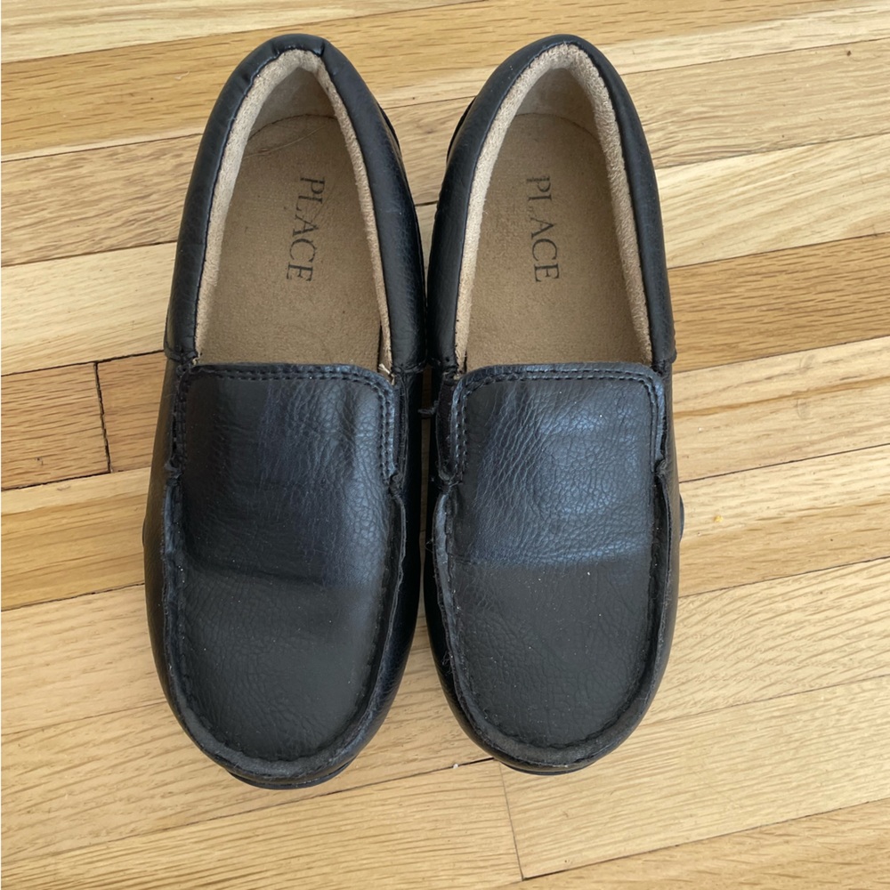 PLACE Men's Classic Black Leather Loafers